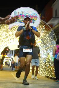 BIB: 5282
                            <button type="button" onclick="openModal(21830271)" class="btn btn-primary btn-sm float-right btn-popup" data-toggle="modal" data-target=".modal-high-quality">
                        <i class="fas fa-shopping-cart"></i> Add to Cart
                    </button>
                                            <button type="button" onclick="isThisMe(21830271, true)" class="btn btn-success btn-sm float-right btn-popup btn-isme hidden" data-toggle="tooltip" data-placement="bottom" title="นี่คือรูปของคุณใช่ไหม คลิกที่นี่เพื่อเอาเข้าอัลบั้ม">
                        <i class="fas fa-plus"></i> Add to album
                    </button>
                    <button type="button" onclick="isThisMe(21830271, false)" class="btn btn-warning btn-sm float-right btn-popup btn-isnotme hidden">
                        <i class="fas fa-ban"></i> Remove from album
                    </button>